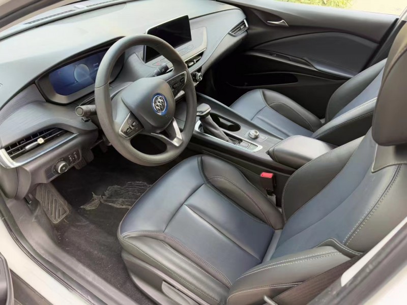 济宁23年别克微蓝4