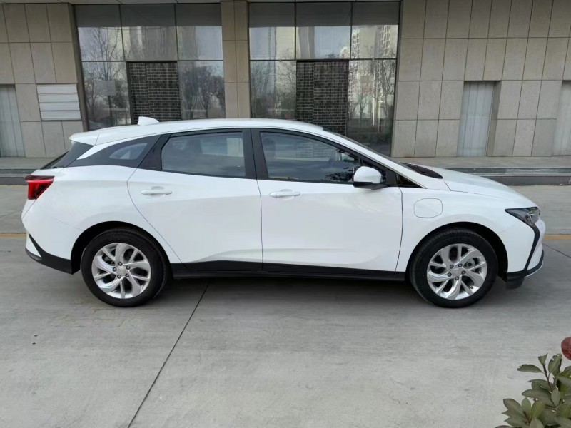 济宁23年别克微蓝7