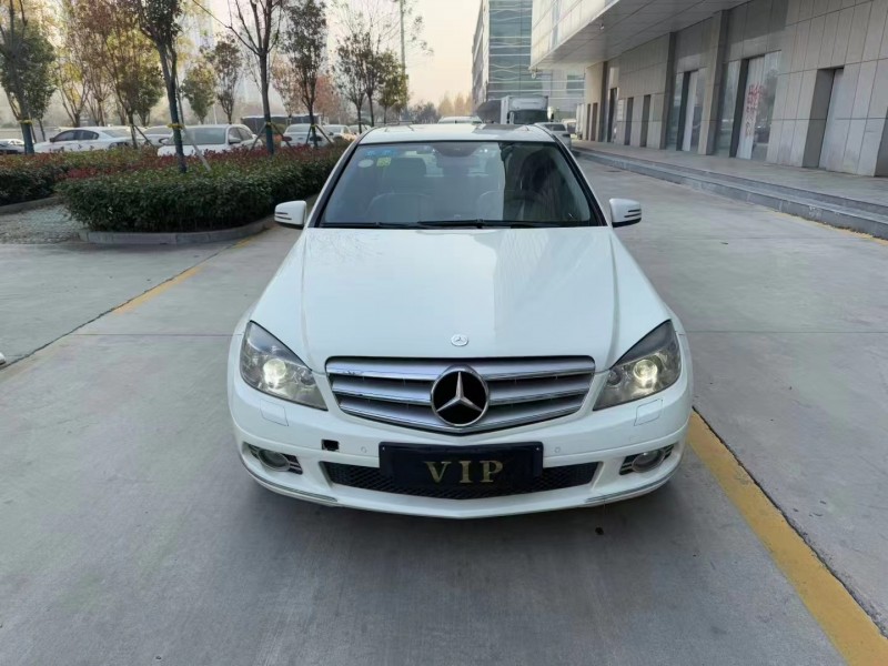 济宁11年奔驰C1