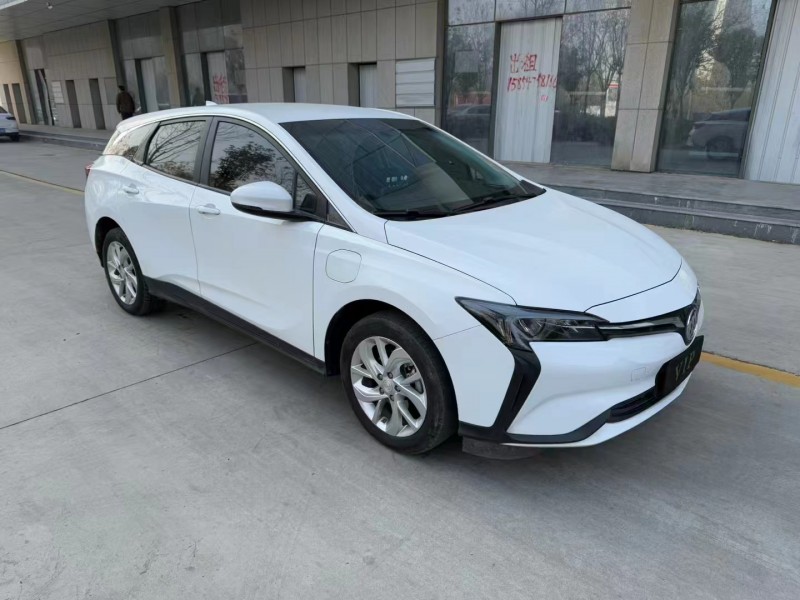 济宁24年别克微蓝2