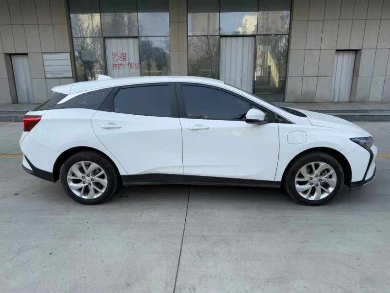 济宁24年别克微蓝7