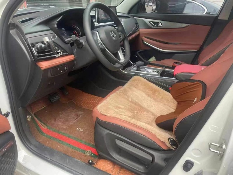 济宁24年长安汽车CS753