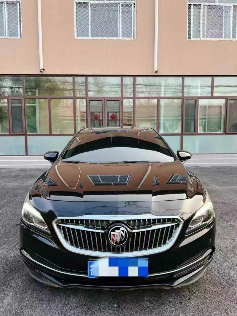 济宁19年别克君越1