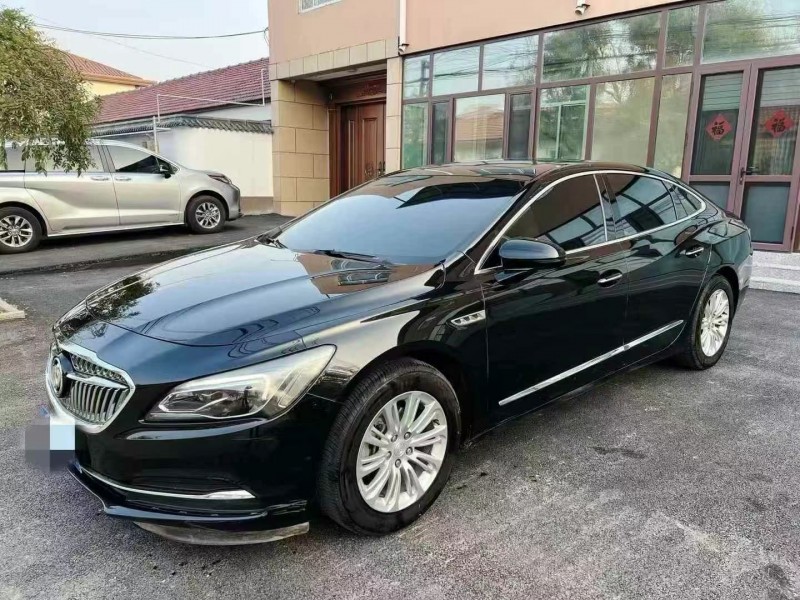 济宁19年别克君越6