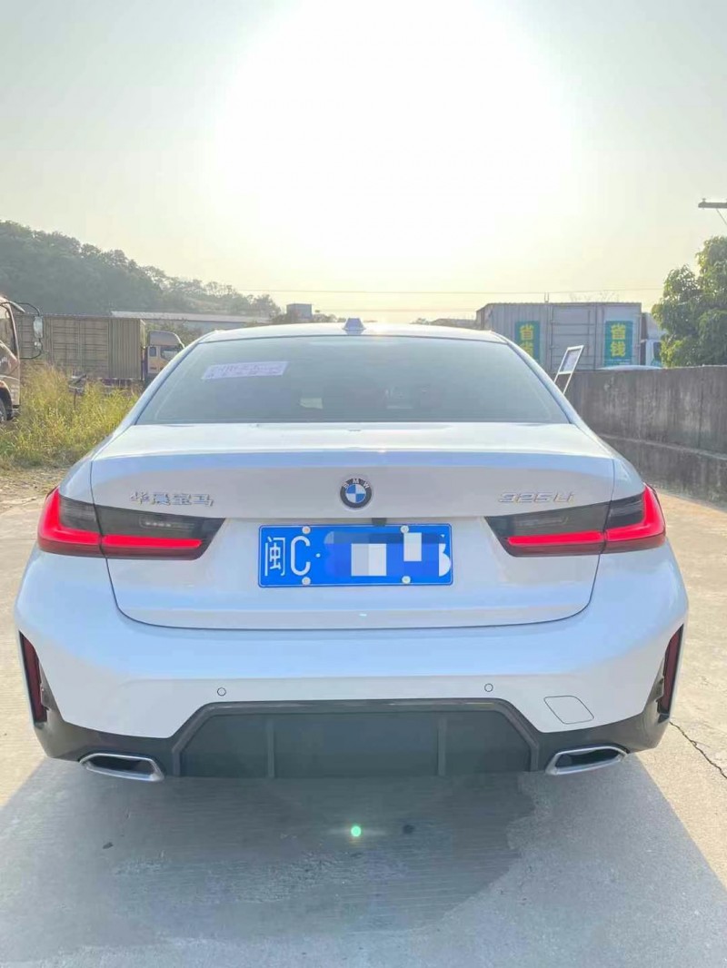广州23年宝马3系9