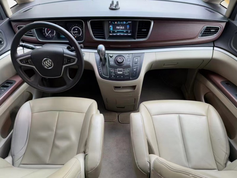 济宁19年别克GL85