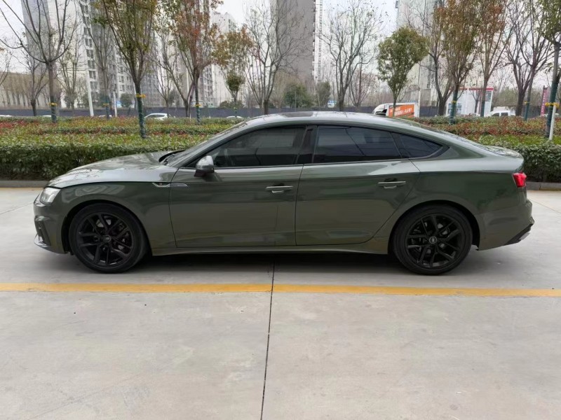 济宁21年奥迪A58