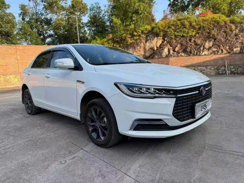 佛山23年比亚迪秦4