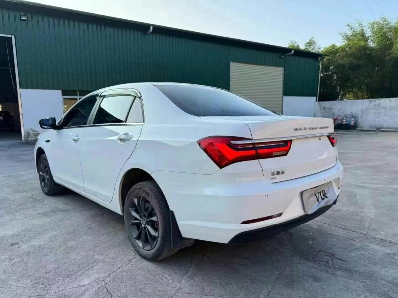 佛山23年比亚迪秦8