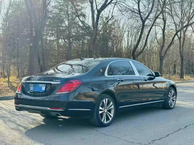 济宁15年奔驰迈巴赫S级7