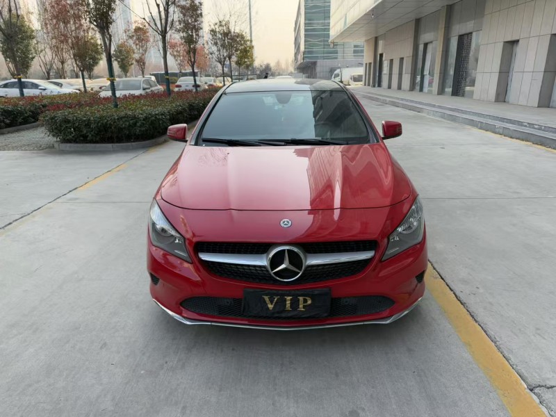济宁17年奔驰CLA1