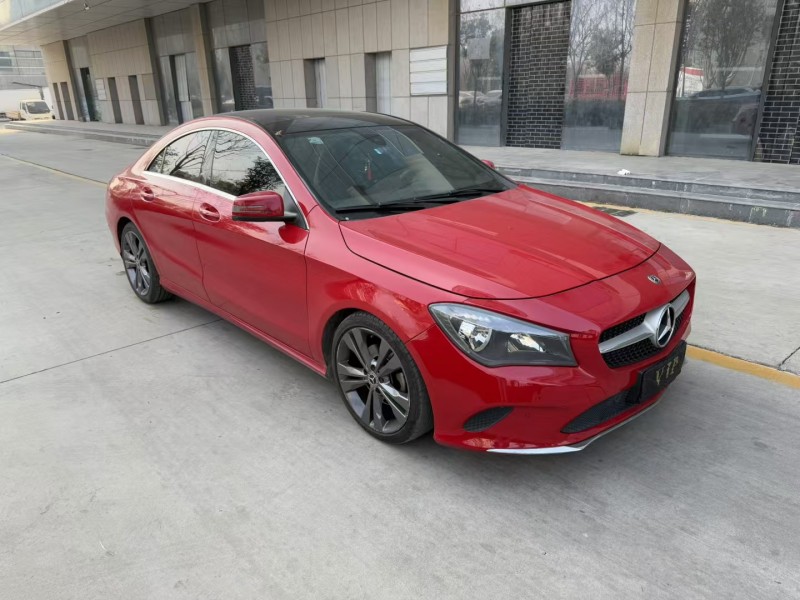 济宁17年奔驰CLA2