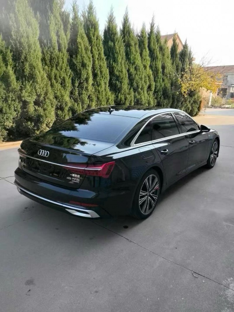济宁19年奥迪A6L4