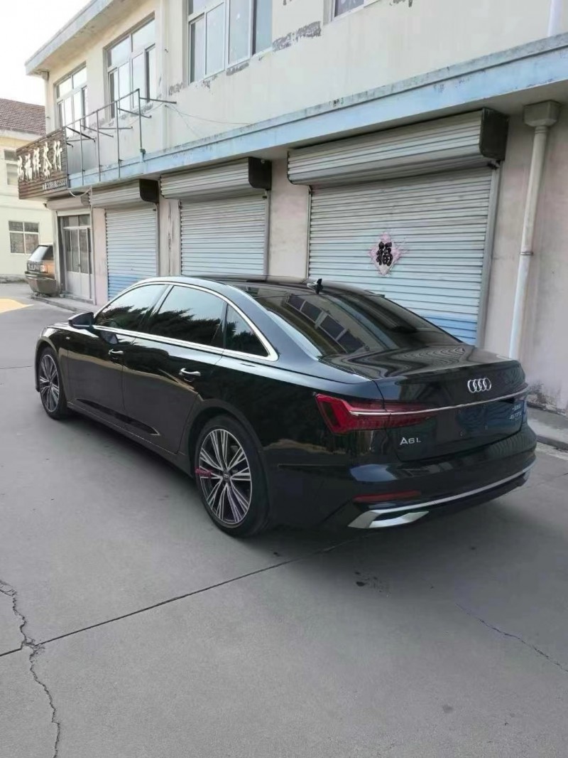 济宁19年奥迪A6L7