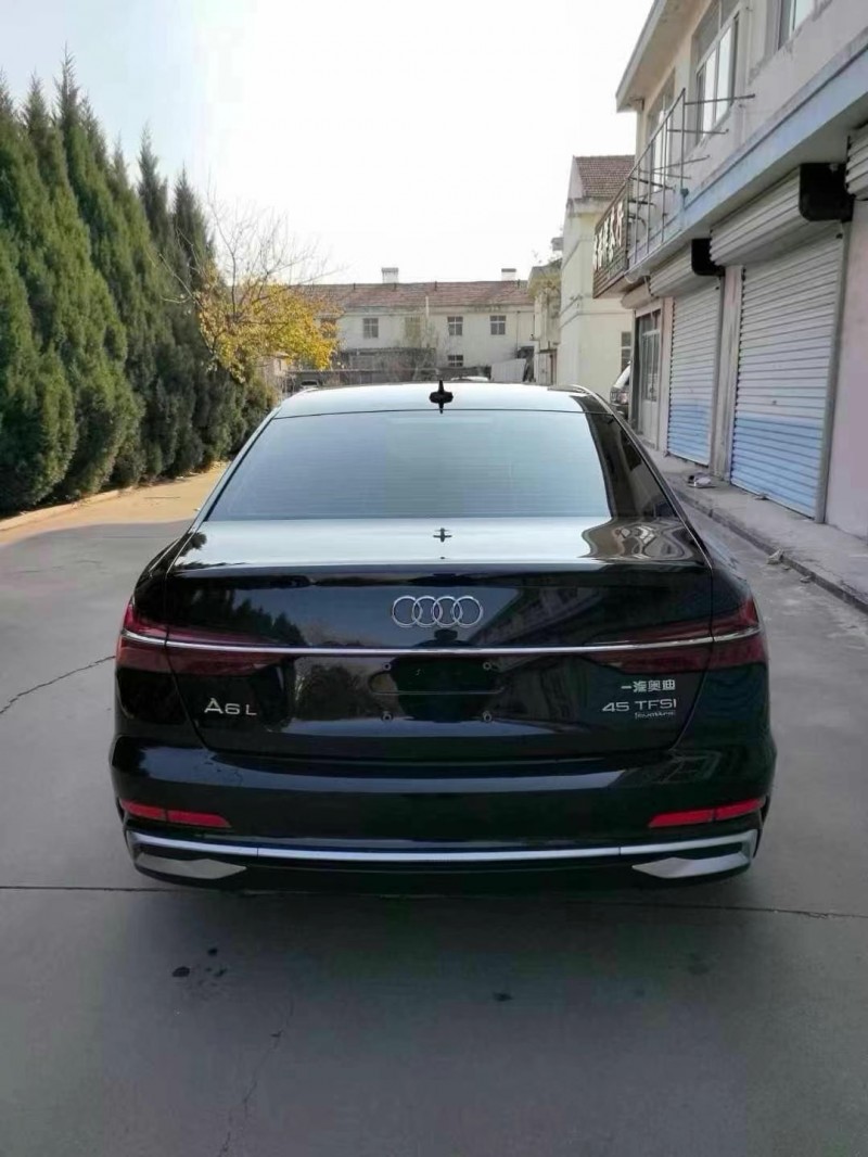 济宁19年奥迪A6L9