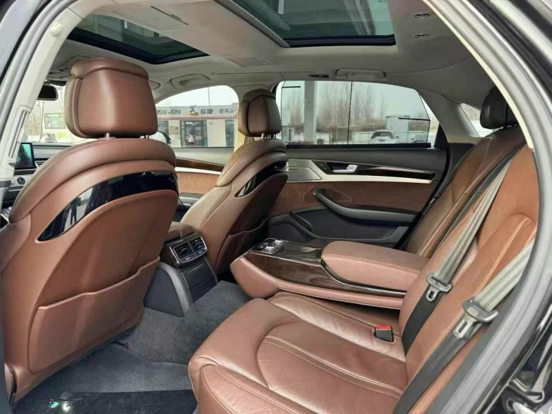 济宁17年奥迪A6L6