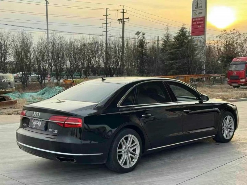 济宁17年奥迪A6L7