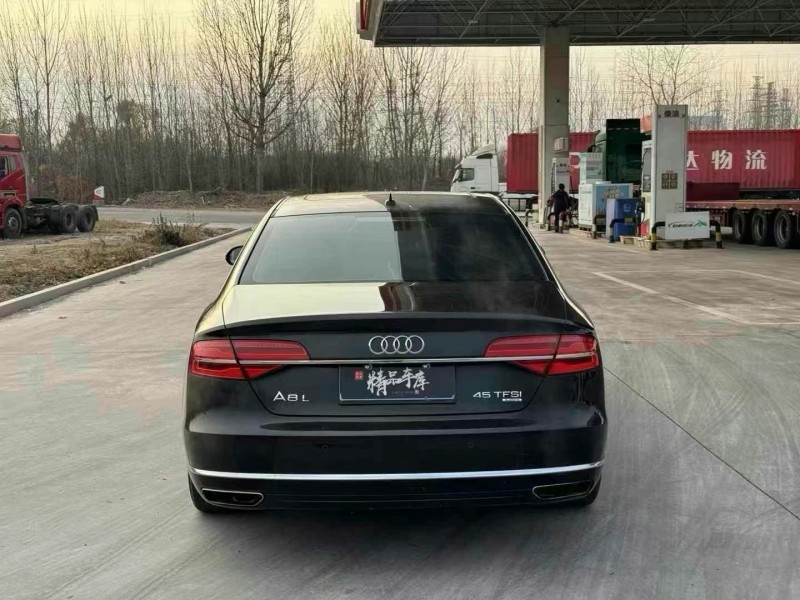 济宁17年奥迪A6L9