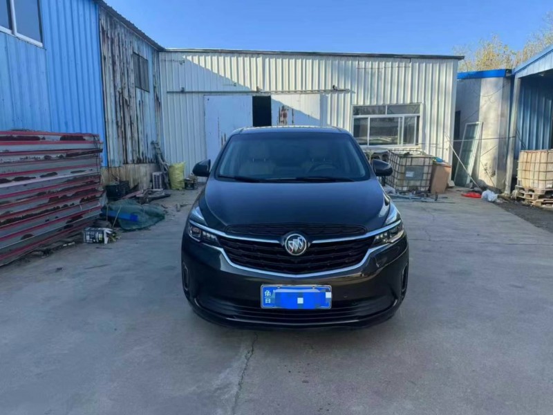 济宁21年别克GL81