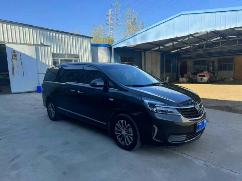 济宁21年别克GL83