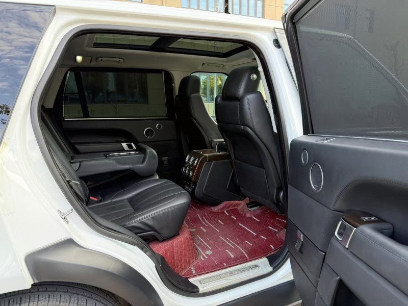 徐州19年路虎揽胜行政4