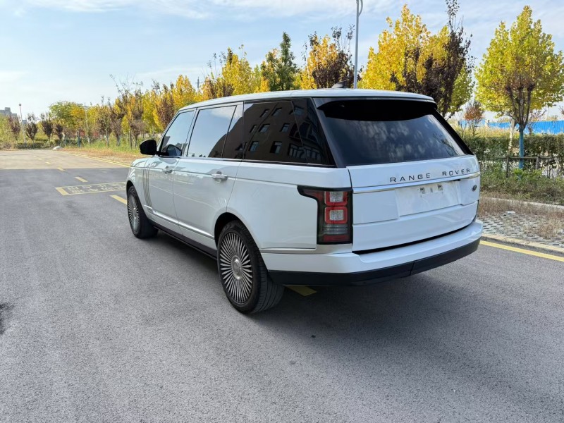 徐州19年路虎揽胜行政8