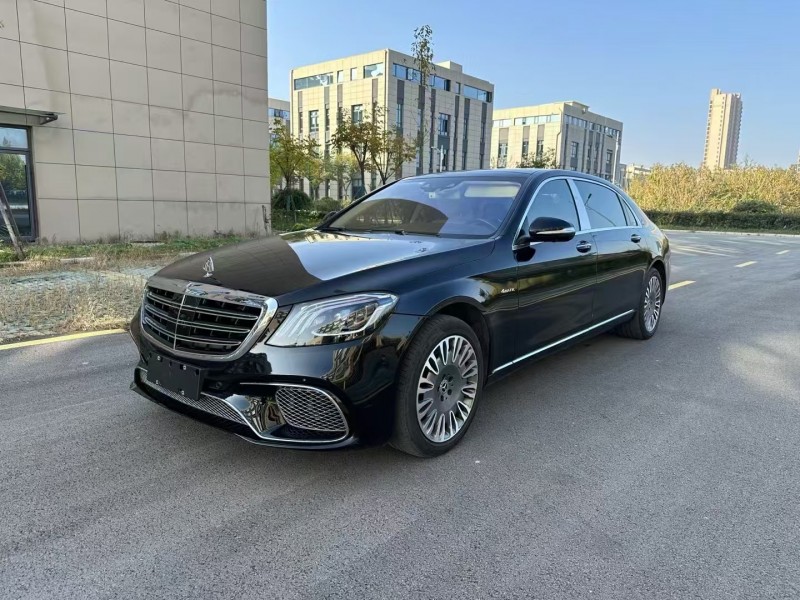 徐州17年奔驰迈巴赫S级3