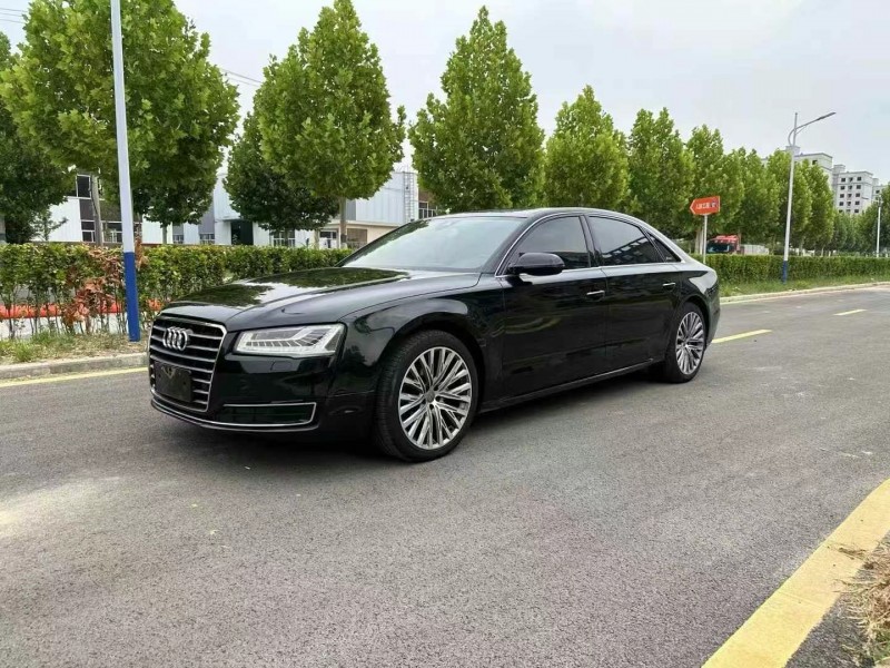 徐州18年奥迪A8L3