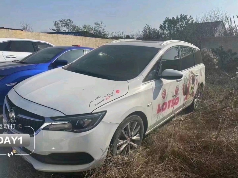 徐州21年别克GL62