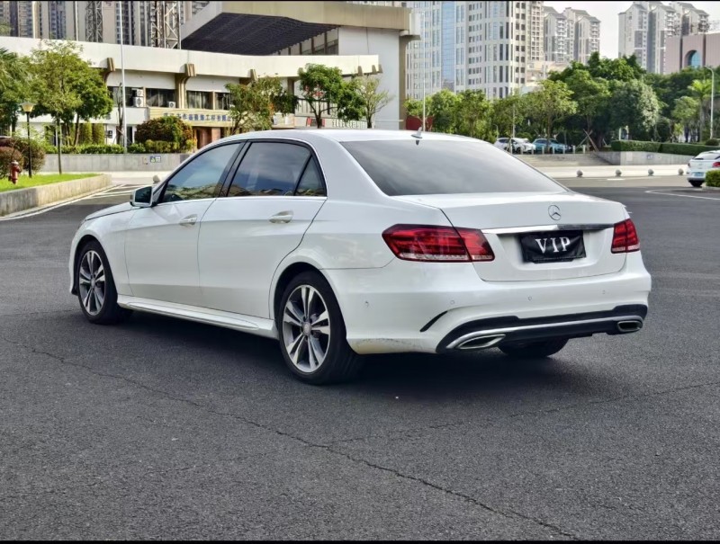 济宁15年奔驰E8