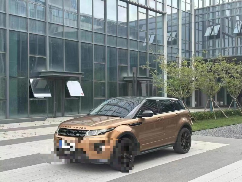 青岛14年路虎极光3