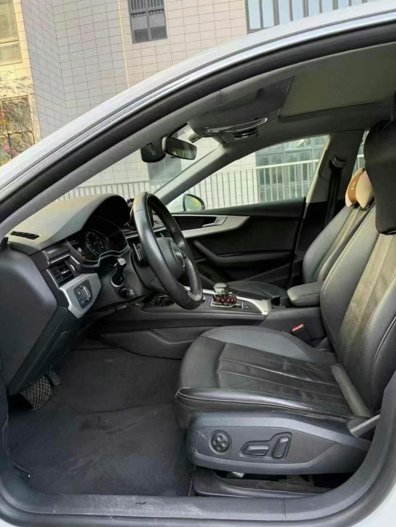 佛山19年奥迪A56