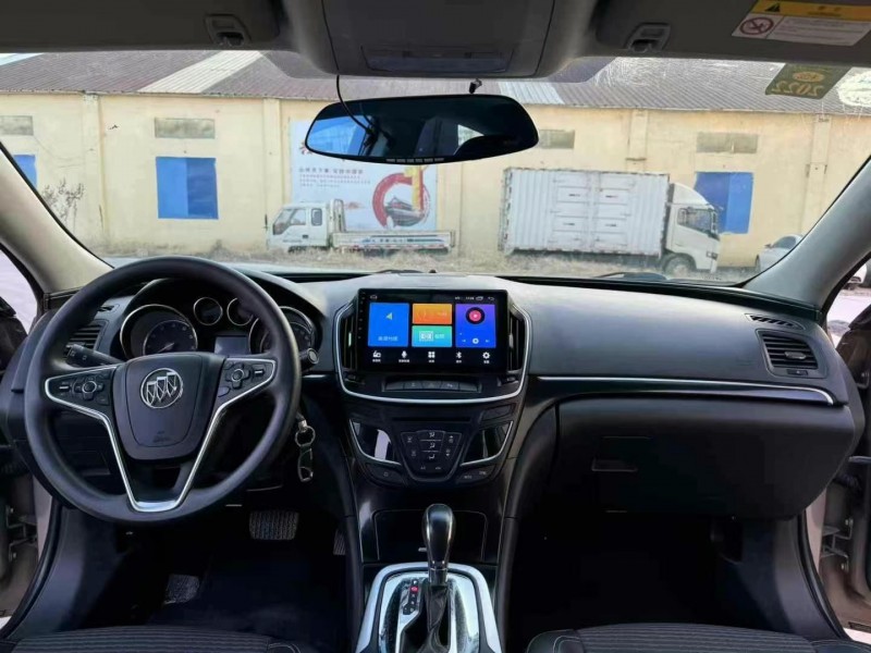 徐州16年别克君威8