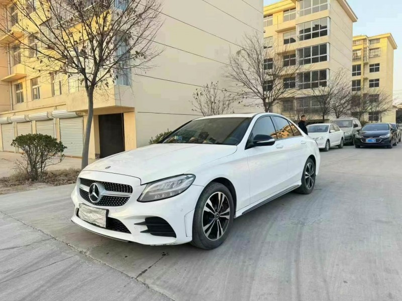 徐州19年奔驰C2
