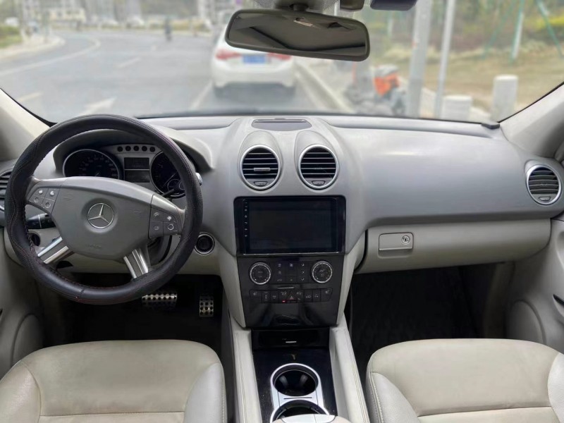 广州07年奔驰ML8