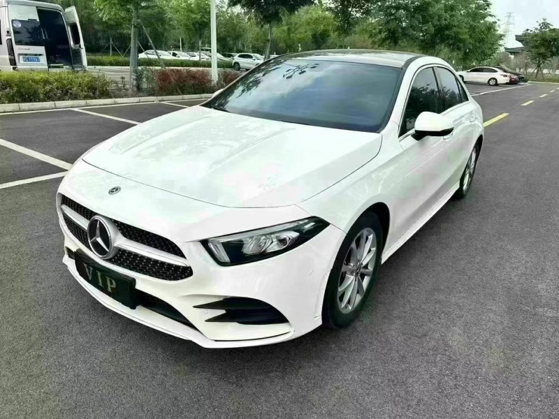 徐州22年奔驰A2