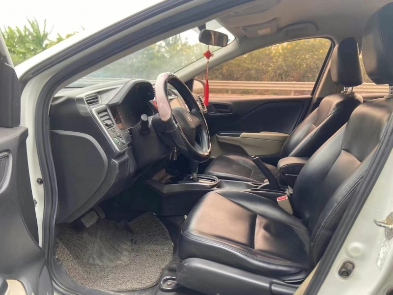 广州17年本田哥瑞6