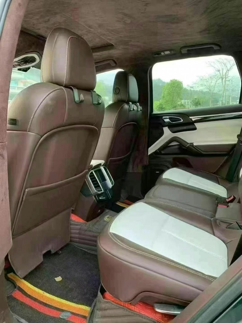 茂名12年保时捷卡宴4