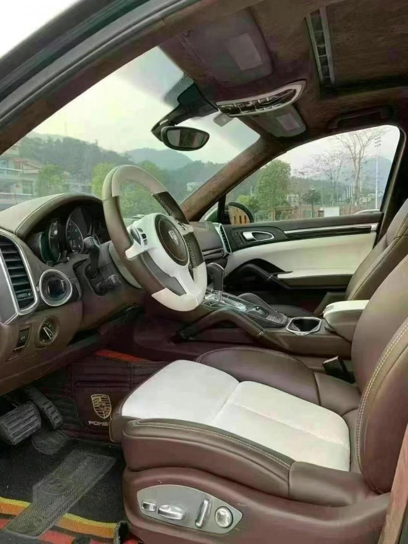 茂名12年保时捷卡宴7