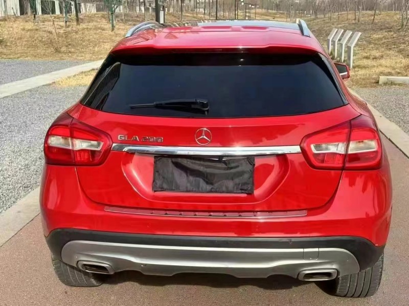 济宁17年奔驰GLA9