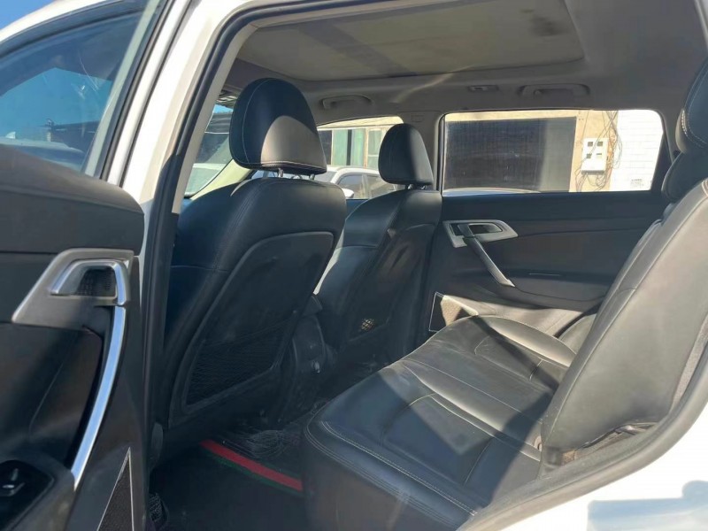 保定17年吉利博越8