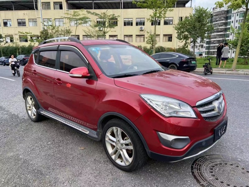 广州17年长安汽车CS352