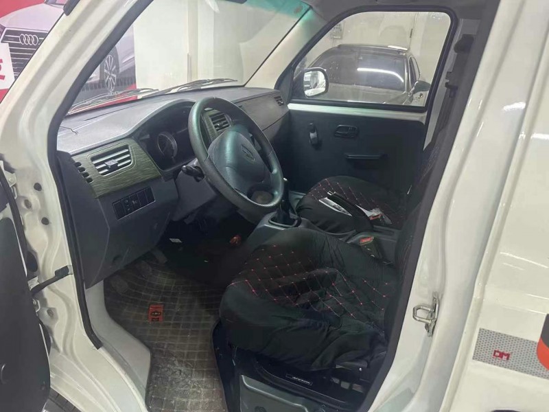 成都24年华晨海狮3