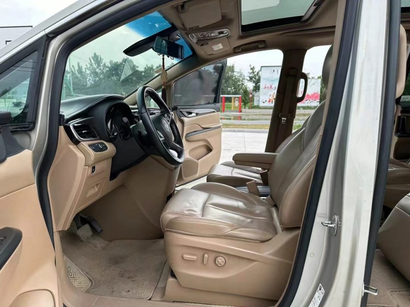 徐州17年别克GL83