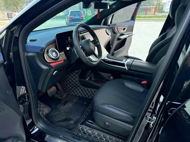 徐州23年奔驰EQE3