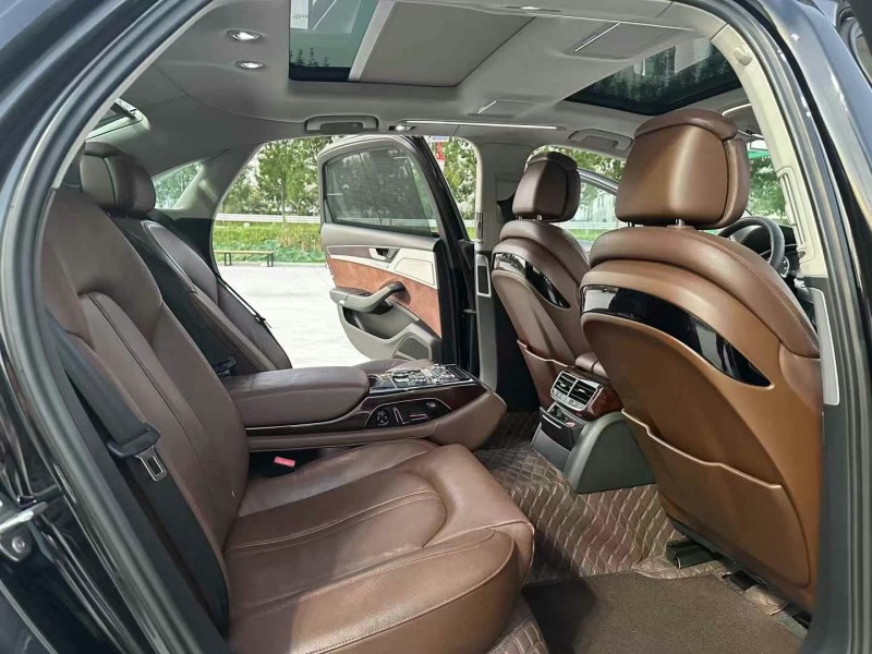 徐州13年奥迪A8L6