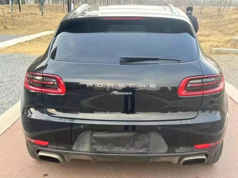 济宁16年保时捷Macan4