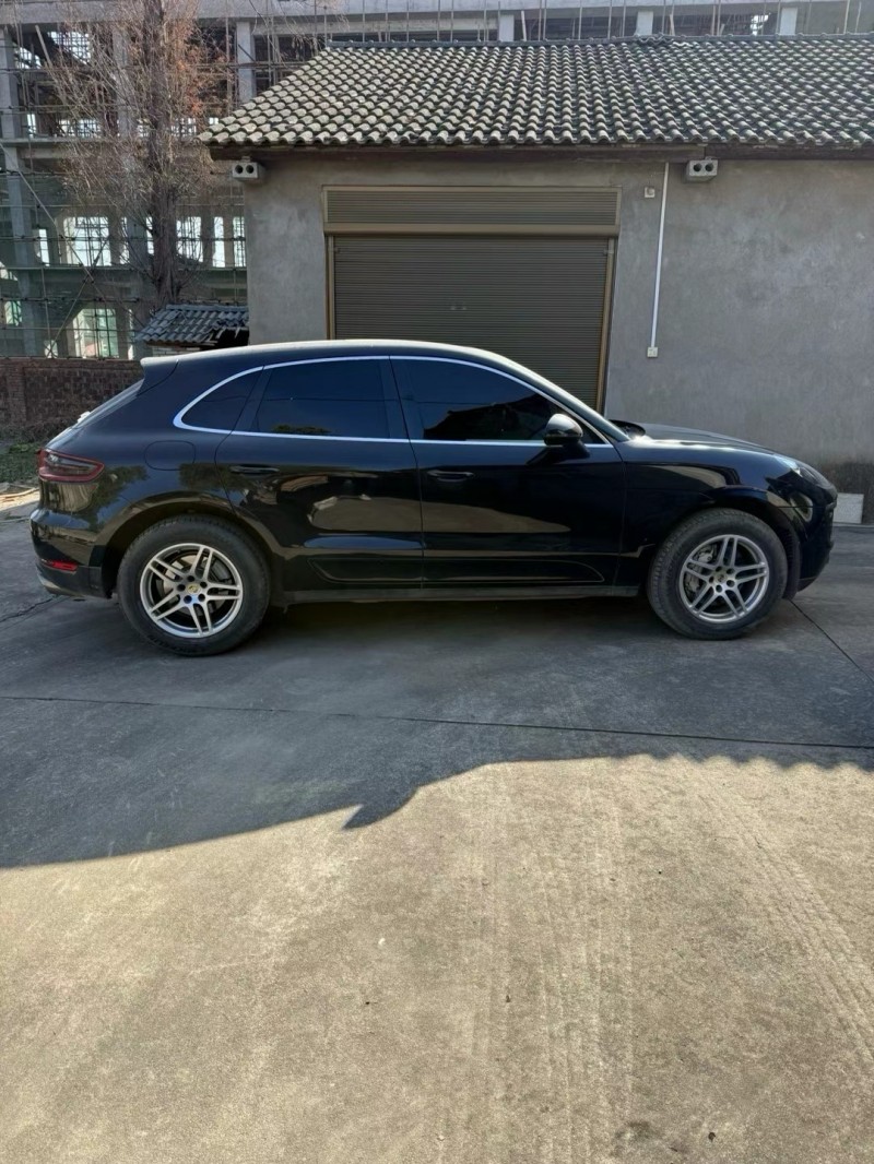 合肥17年保時捷Macan3