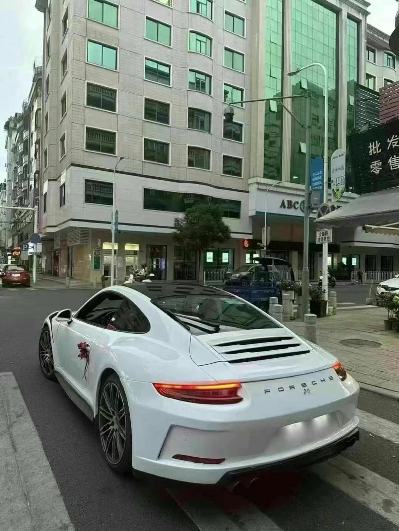 广州16年保时捷9113