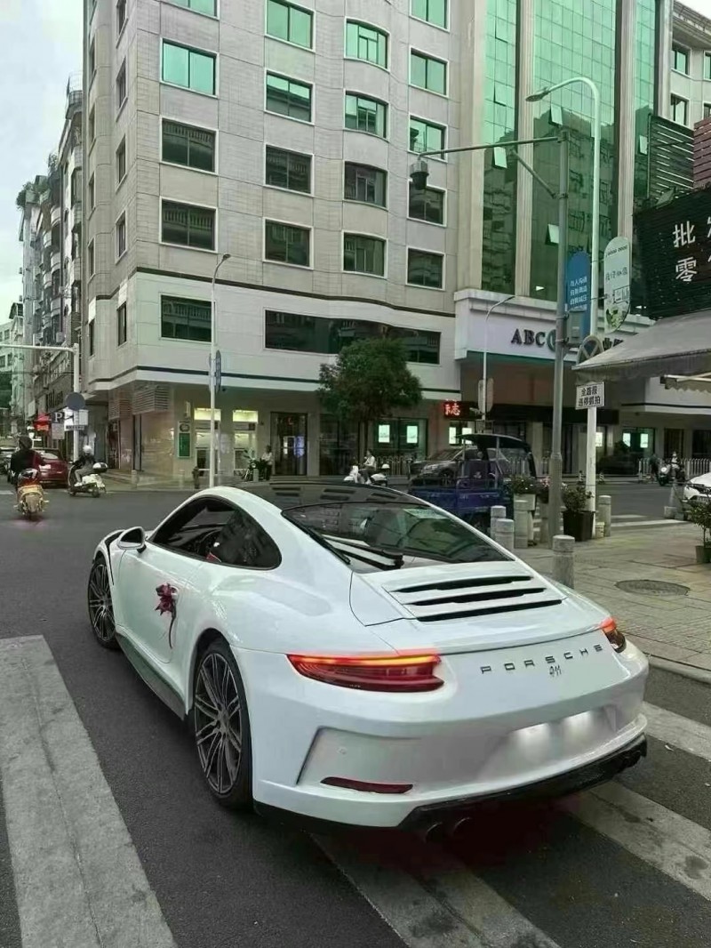 广州16年保时捷9115